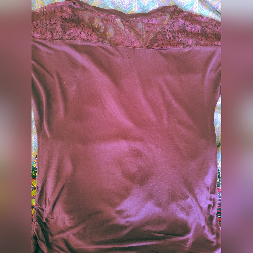 M-L Tag less Maroon Lace Crew Neck Cut Out Long-sleeve Top